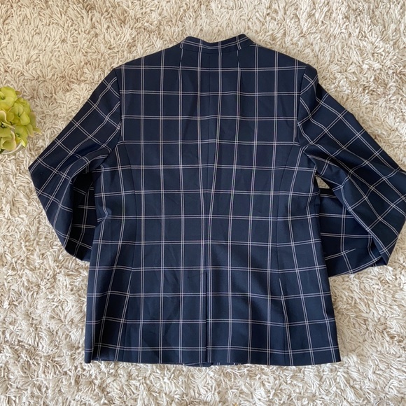 Banana Republic Navy Blue Bell Sleeve Plaid Blazer - Picture 13 of 13